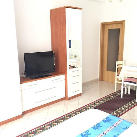 Apartments Silvi โปดสตรานา ภายนอก รูปภาพ