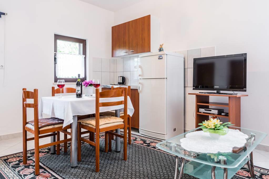 Apartments Silvi โปดสตรานา ภายนอก รูปภาพ