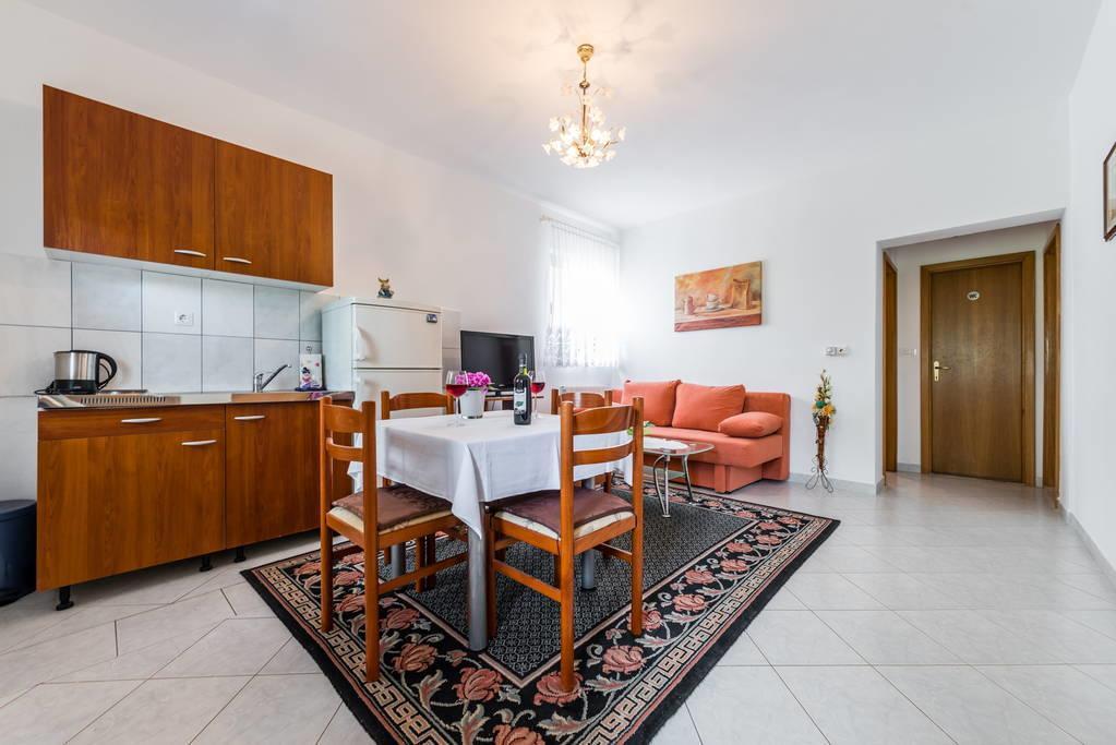 Apartments Silvi โปดสตรานา ภายนอก รูปภาพ